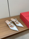 ★超人気 ヴァレンティノ n級品 2024早春VT新ミッドソールサンダル