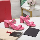 稀少 ヴァレンティノ n級品 最新のGARAVANITAN-GO牛革のダッフルヒールスリッパ