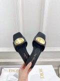 【話題商品！】ディオール コピーおすすめ メタルCDアルファベットボタンスリッパ