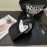 ★超人気 プラダ 激安通販 の人気者は色合わせのトライアングル野球帽