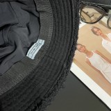 日本未入荷 プラダ 激安通販 三角標の立体文字刺繍バリ漁師帽