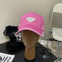 超話題! プラダ コピーおすすめ の人気者は色合わせのトライアングル野球帽