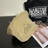 追跡付 プラダ スーパーコピー 三角標の立体文字刺繍バリ漁師帽