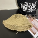 追跡付 プラダ スーパーコピー 三角標の立体文字刺繍バリ漁師帽