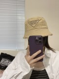 追跡付 プラダ スーパーコピー 三角標の立体文字刺繍バリ漁師帽
