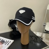★超人気 プラダ 激安通販 の人気者は色合わせのトライアングル野球帽