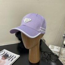 一目惚れ♪ プラダ n級品 の人気者は色合わせのトライアングル野球帽