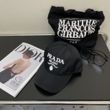 超奇跡の入荷☆ プラダ 激安偽物 の新型刺繍野球帽