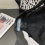 超奇跡の入荷☆ プラダ 激安偽物 の新型刺繍野球帽