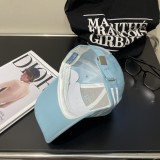 使い勝手良し プラダ コピー の人気者は色合わせのトライアングル野球帽