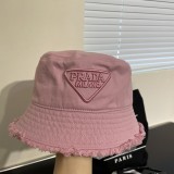 新作 プラダ n級品 三角標の立体文字刺繍バリ漁師帽