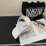 ★超人気 バーバリー 激安偽物 立体刺繍オリジナル野球帽