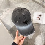新作 プラダ コピー クラシック三角ロゴ野球帽