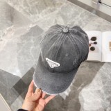 使い勝手良し プラダ n級品 クラシック三角ロゴ野球帽
