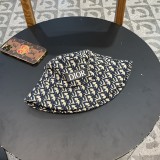 一目惚れ♪ ディオール n級品 漁師帽