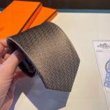 日本未入荷 エルメス 偽物通販 Hアルファベット男性の新しいネクタイシリーズは