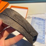日本未入荷 エルメス 偽物通販 Hアルファベット男性の新しいネクタイシリーズは