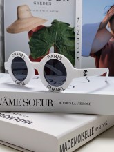超奇跡の入荷☆ シャネル コピー 英字サングラス