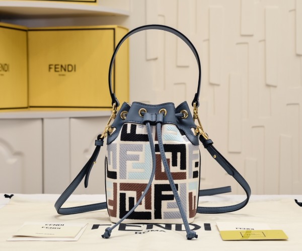 超話題! フェンディ コピーおすすめ FENDIバケツ大容量