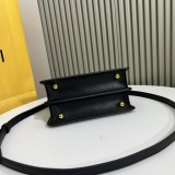 日本未入荷 フェンディ 激安偽物 Fendiの最新子猫バッグ