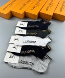 超奇跡の入荷☆ ルイヴィトン n級品 のミドル丈スタッズソックス