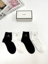 【限定】 シャネル スーパーコピー クラシックアルファベットロゴコットンソックス