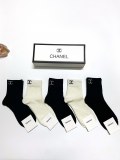 高品質 シャネル n級品 クラシックアルファベットロゴコットンミッドソックス