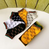 ★超人気 グッチ n級品 の新定番中短タイプスタッズソックス