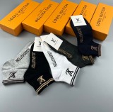 超奇跡の入荷☆ ルイヴィトン n級品 のミドル丈スタッズソックス