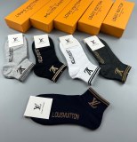 超奇跡の入荷☆ ルイヴィトン n級品 のミドル丈スタッズソックス