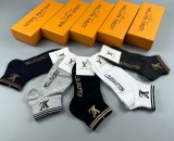 超奇跡の入荷☆ ルイヴィトン n級品 のミドル丈スタッズソックス