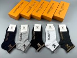 超奇跡の入荷☆ ルイヴィトン n級品 のミドル丈スタッズソックス