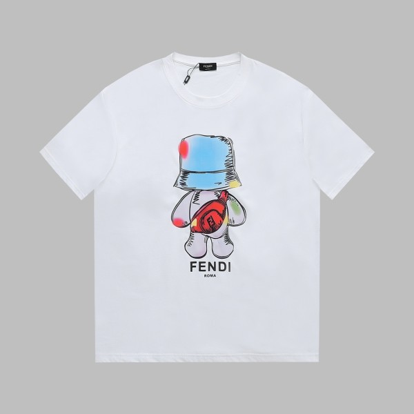 使い勝手良し フェンディ n級品 の新型クマ柄プリントTシャツ
