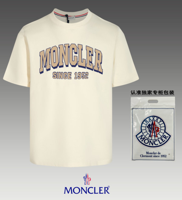 新作 モンクレール 激安偽物 丸首半袖Tシャツ