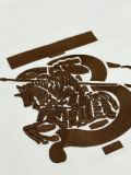 稀少 バーバリー コピーおすすめ の最新トップバージョンの胸元戦馬刺繍工芸半袖Tシャツ