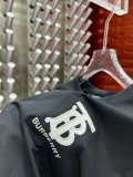 超話題! バーバリー スーパーコピー2024 ss最新レザーロゴ発泡丸首半袖Tシャツ