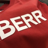 大人気 バーバリー スーパーコピー 2024新作立体アルファベット半袖Tシャツ
