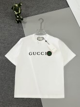 超奇跡の入荷☆ グッチ 偽物通販 の最新トップバージョンの胸の前の厚手版半袖Tシャツ