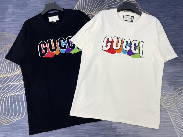 稀少 グッチ 激安通販 2024春夏新作アルファベットプリントラウンドネック半袖Tシャツ2色
