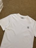 入手困難 シャネル コピーおすすめ 2024半袖Tシャツペアルックロッカーシンクロ2色