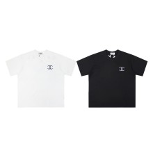 超話題! シャネル コピー 24 ss新作シンプル前後刺繍ロゴカップル丸首半袖Tシャツ2色