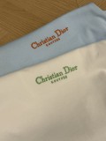 ★超人気 ディオール 激安偽物 夏カラーアルファベット刺繍スモールロゴカップル半袖Tシャツ