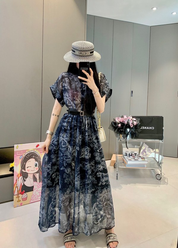 【限定】ディオール 激安通販 デジタルプリントクラシックジャングル模様大振りウエストワンピース