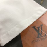 ★超人気 ロエベ 偽物通販 2024新作胸元プリントロゴ半袖Tシャツ