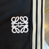 日本未入荷 ロエベ n級品 の刺繍ロゴ編みショーツ