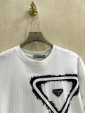 大人気 プラダ コピーおすすめ グラフィティメタリックトリコロール半袖Tスリーブ2色