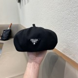 【話題商品！】プラダ n級品 ベレー帽春と秋の顔が小さく見える画家帽