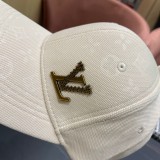 累積売上総額第１位！ルイヴィトン 激安偽物 LouisVuittonクラシック野球帽