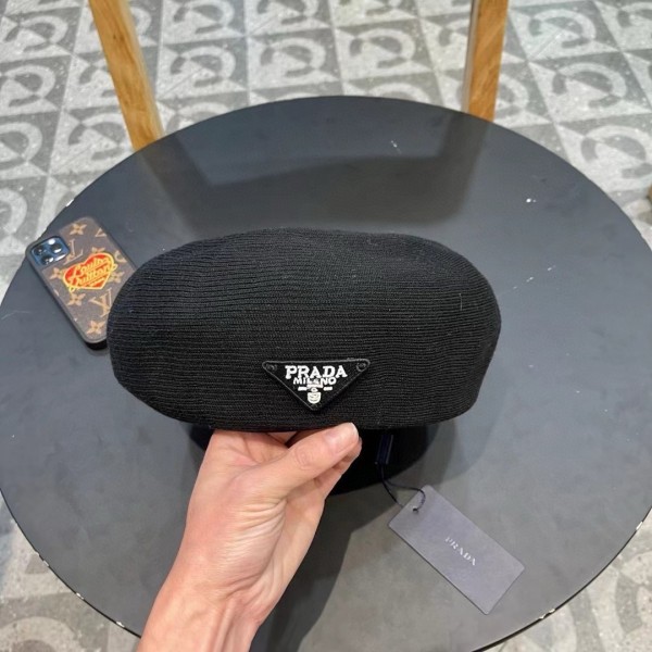 超奇跡の入荷☆ プラダ 偽物通販 コリアネットレッド甘クール風ピンクベレー帽
