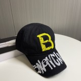 使い勝手良し バレンシアガ スーパーコピー の新作刺繍ロゴ入り野球帽